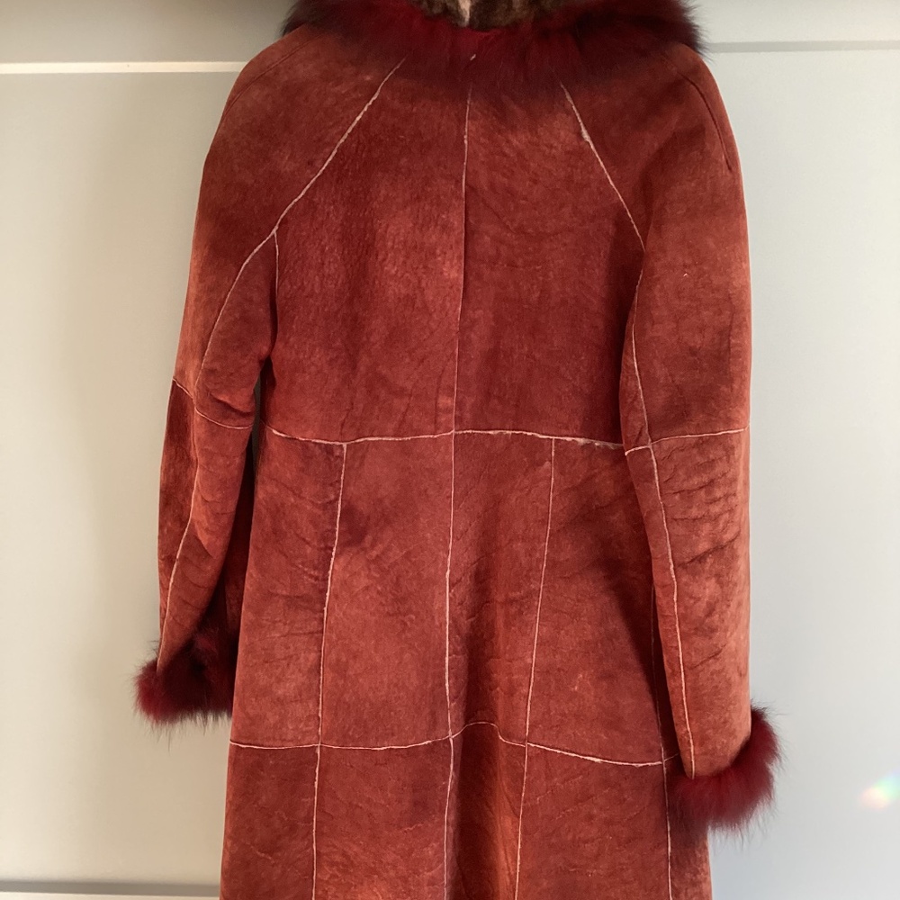 Shearling coat - Picture 3 of 6